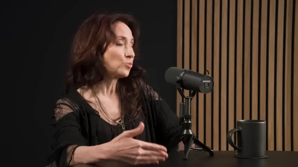 Dr. Elissa Epel: Control Stress for Healthy Eating, Metabolism & Aging | Huberman Lab Podcast 046