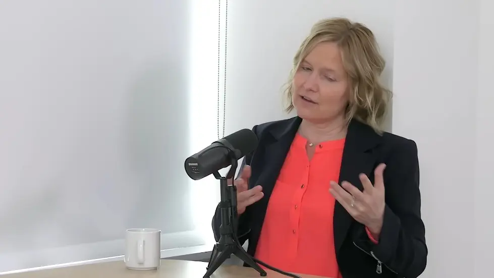 Dr. Emily Balcetis: Tools for Setting & Achieving Goals | Huberman Lab Podcast #83 029