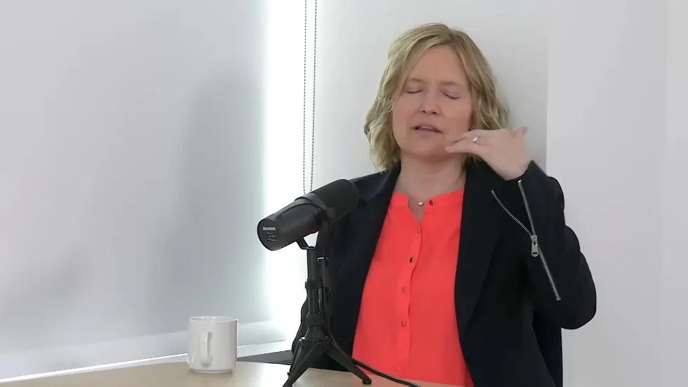 Dr. Emily Balcetis: Tools for Setting & Achieving Goals | Huberman Lab Podcast #83 038