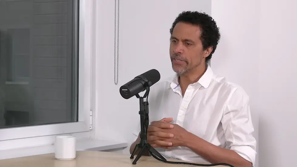 Dr. Erich Jarvis: The Neuroscience of Speech, Language & Music | Huberman Lab Podcast #87 010