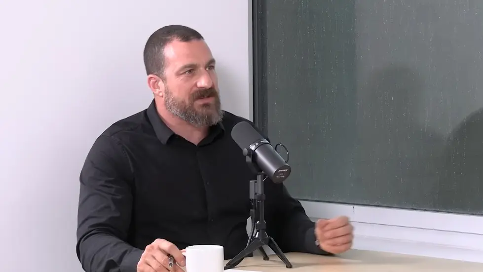 Dr. Erich Jarvis: The Neuroscience of Speech, Language & Music | Huberman Lab Podcast #87 032