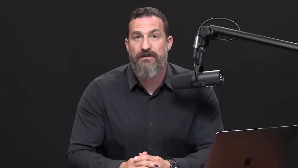 Dr. Lisa Feldman Barrett: How to Understand Emotions | Huberman Lab Podcast 004