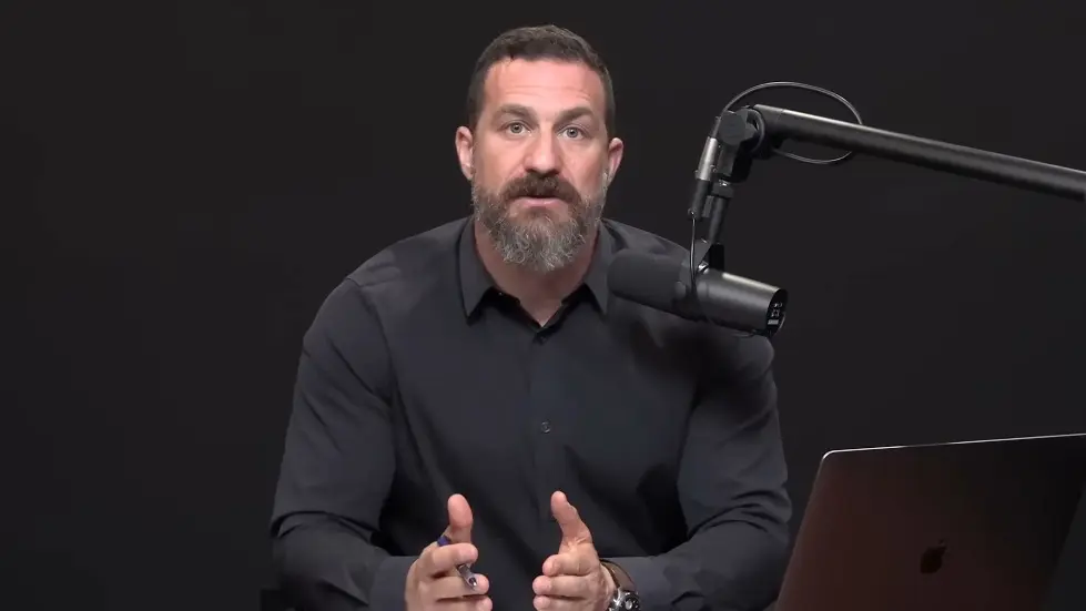 Dr. Lisa Feldman Barrett: How to Understand Emotions | Huberman Lab Podcast 005