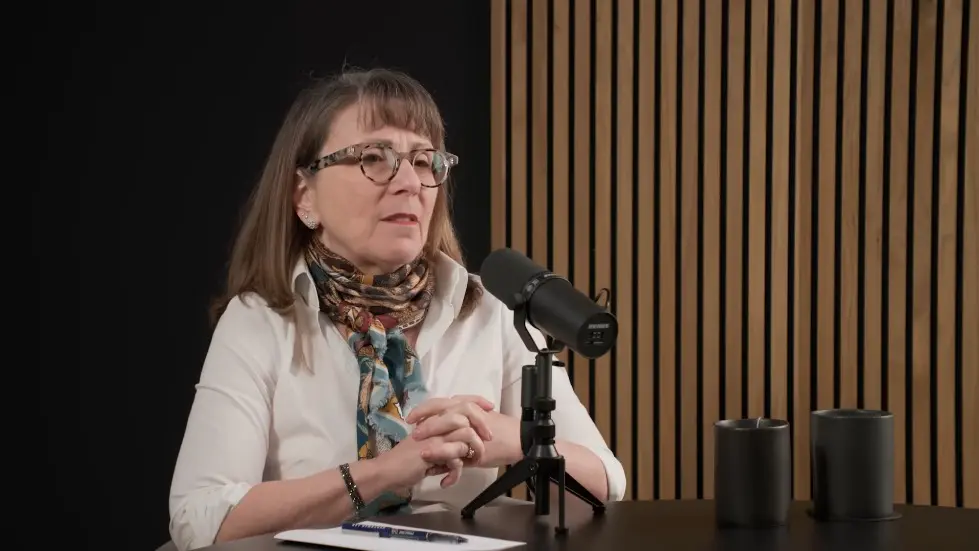 Dr. Lisa Feldman Barrett: How to Understand Emotions | Huberman Lab Podcast 014