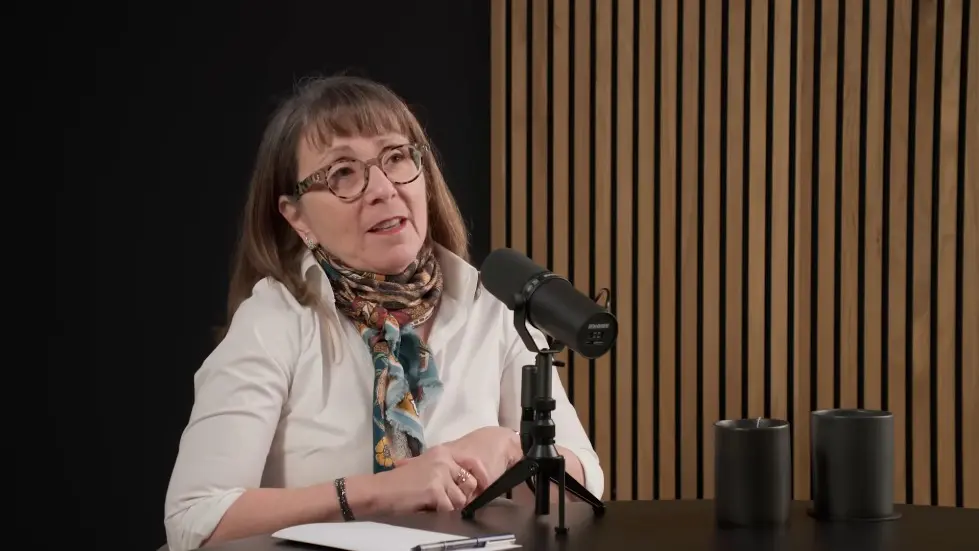 Dr. Lisa Feldman Barrett: How to Understand Emotions | Huberman Lab Podcast 021