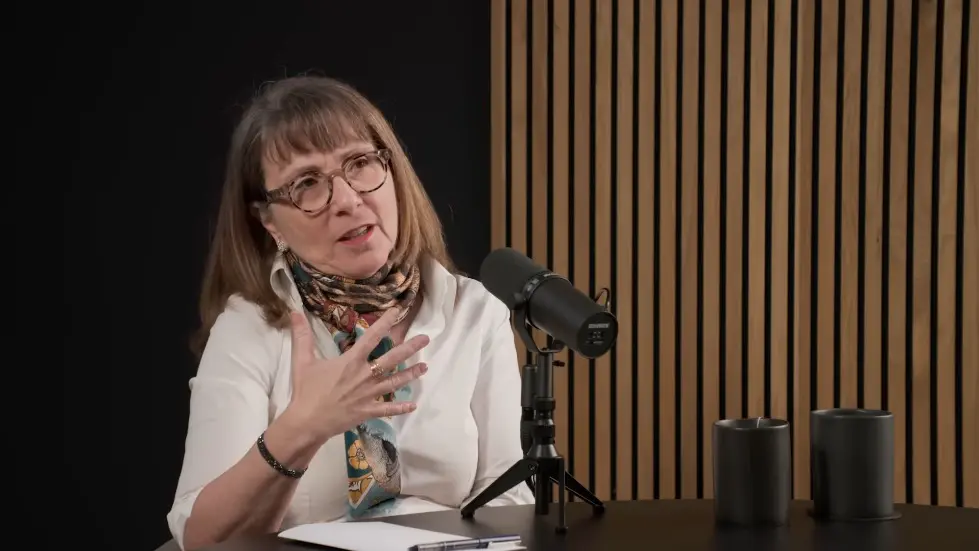 Dr. Lisa Feldman Barrett: How to Understand Emotions | Huberman Lab Podcast 029