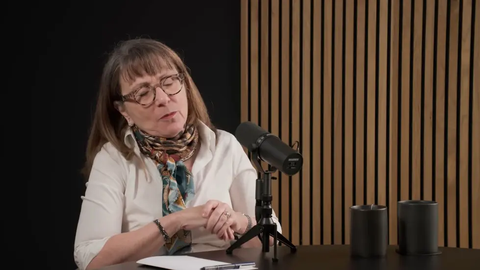 Dr. Lisa Feldman Barrett: How to Understand Emotions | Huberman Lab Podcast 031