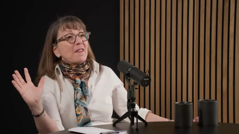 Dr. Lisa Feldman Barrett: How to Understand Emotions | Huberman Lab Podcast 033