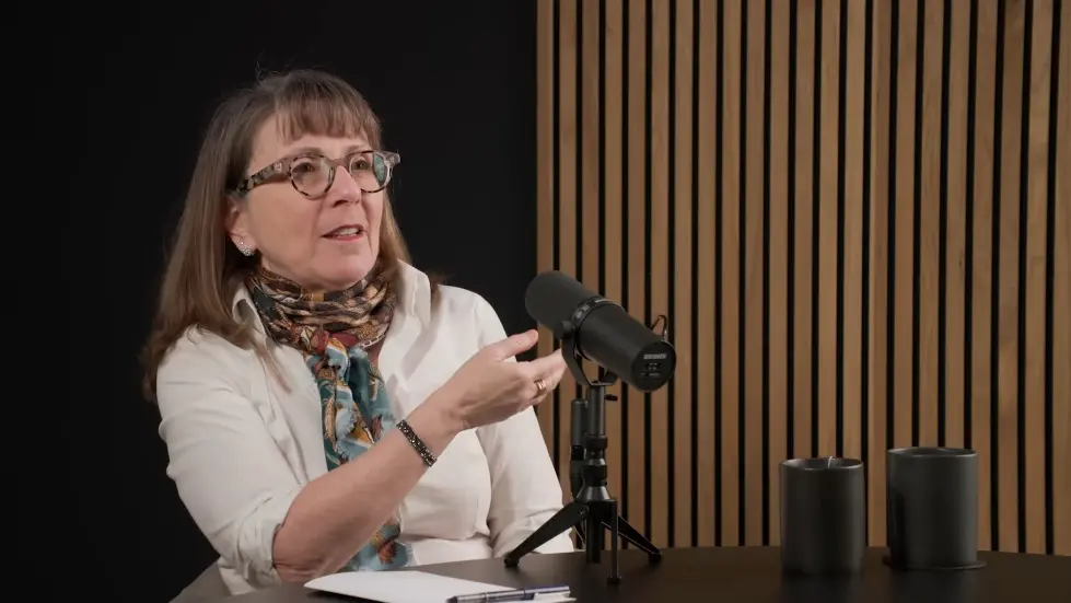 Dr. Lisa Feldman Barrett: How to Understand Emotions | Huberman Lab Podcast 036