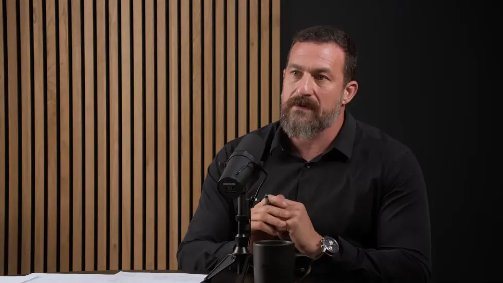 Dr. Lisa Feldman Barrett: How to Understand Emotions | Huberman Lab Podcast 044