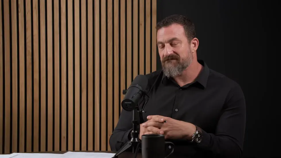 Dr. Lisa Feldman Barrett: How to Understand Emotions | Huberman Lab Podcast 051