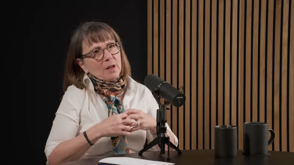 Dr. Lisa Feldman Barrett: How to Understand Emotions | Huberman Lab Podcast 057