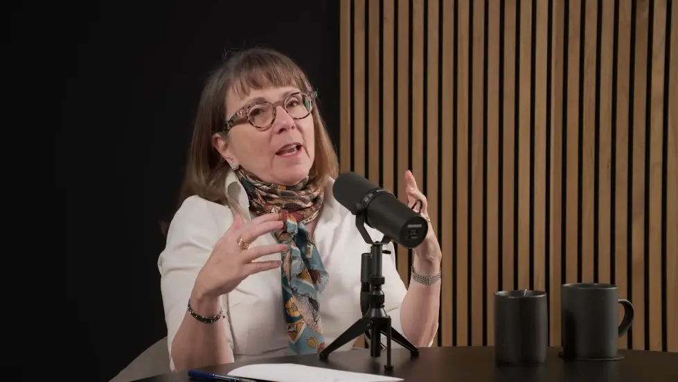 Dr. Lisa Feldman Barrett: How to Understand Emotions | Huberman Lab Podcast 061