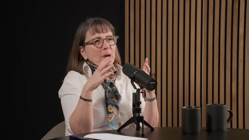 Dr. Lisa Feldman Barrett: How to Understand Emotions | Huberman Lab Podcast 062