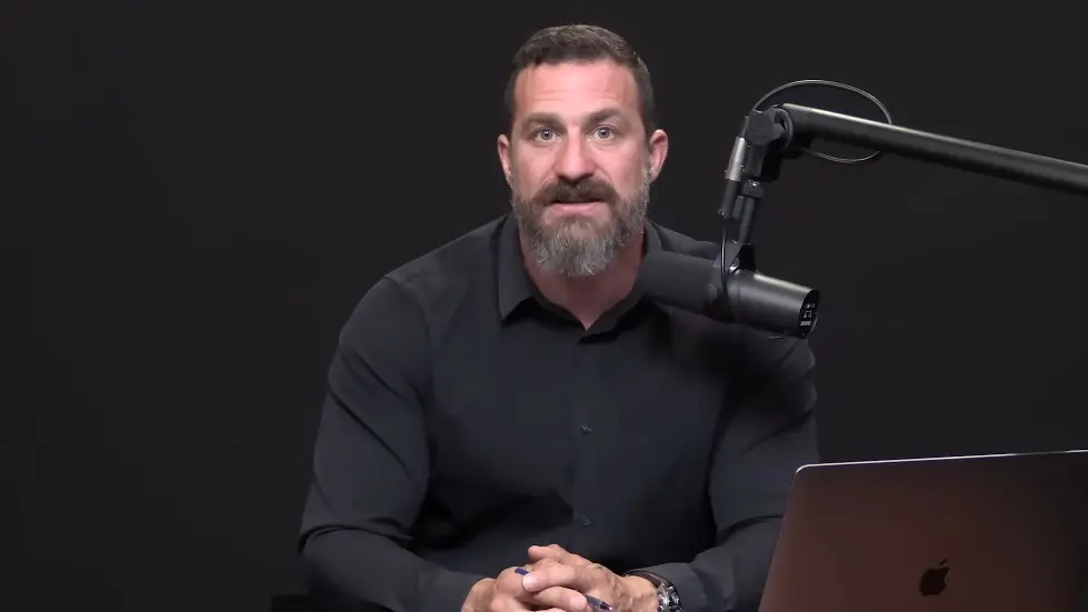 Dr. Lisa Feldman Barrett: How to Understand Emotions | Huberman Lab Podcast 063