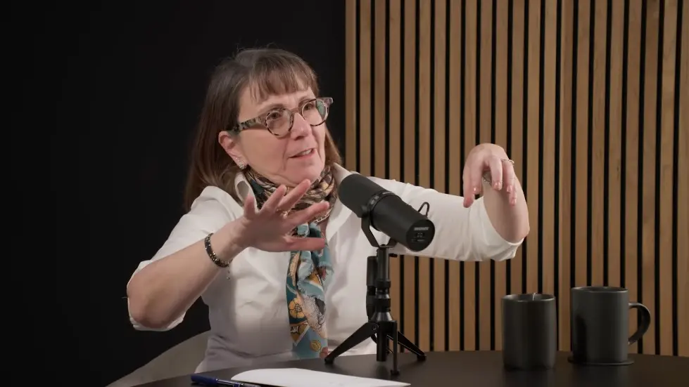 Dr. Lisa Feldman Barrett: How to Understand Emotions | Huberman Lab Podcast 072