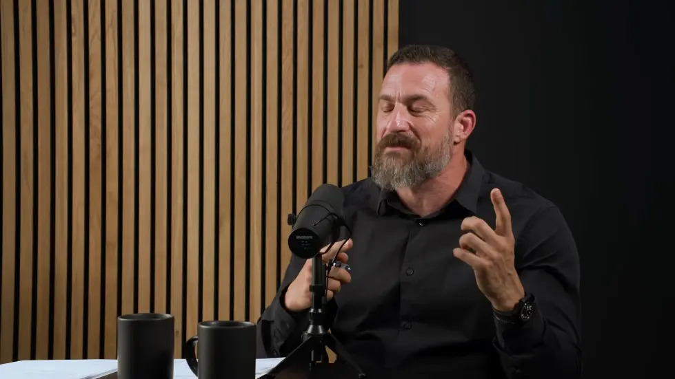 Robert Greene: A Process for Finding & Achieving Your Unique Purpose 090