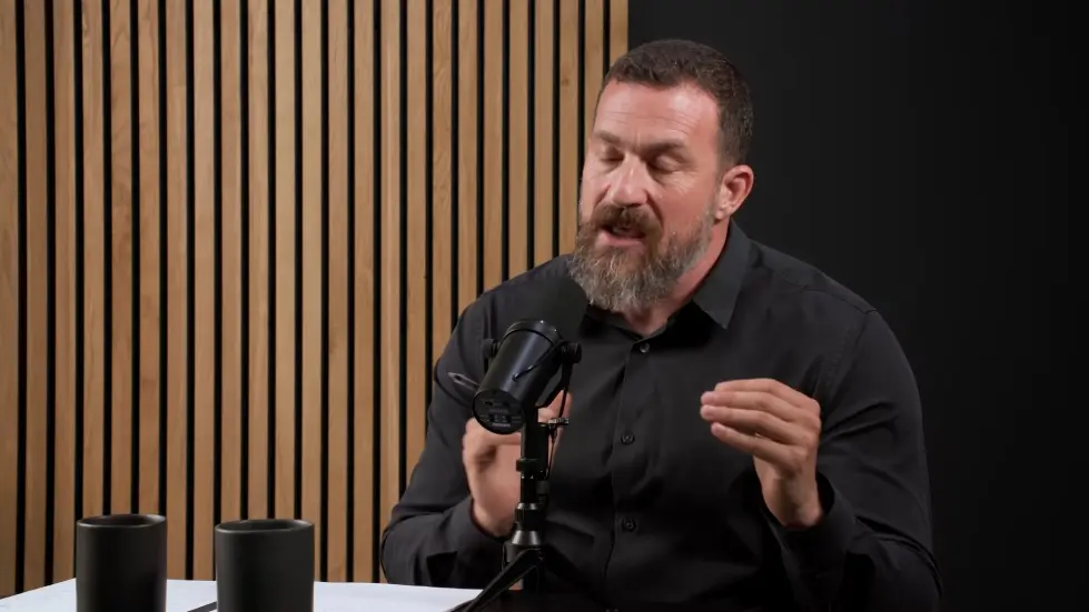 Dr. Robert Lustig: How Sugar & Processed Foods Impact Your Health 080