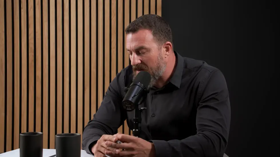 Dr. Robert Lustig: How Sugar & Processed Foods Impact Your Health 095