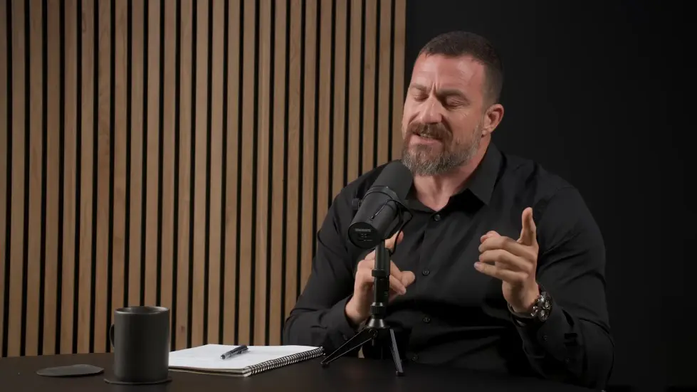 Dr. Robin Carhart-Harris: The Science of Psychedelics for Mental Health | Huberman Lab Podcast 044