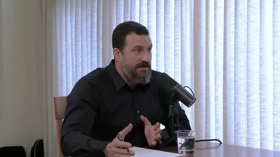 Dr. Sara Gottfried: How to Optimize Female Hormone Health for Vitality & Longevity | Huberman Lab 039