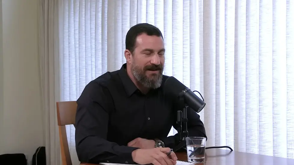 Dr. Sara Gottfried: How to Optimize Female Hormone Health for Vitality & Longevity | Huberman Lab 047