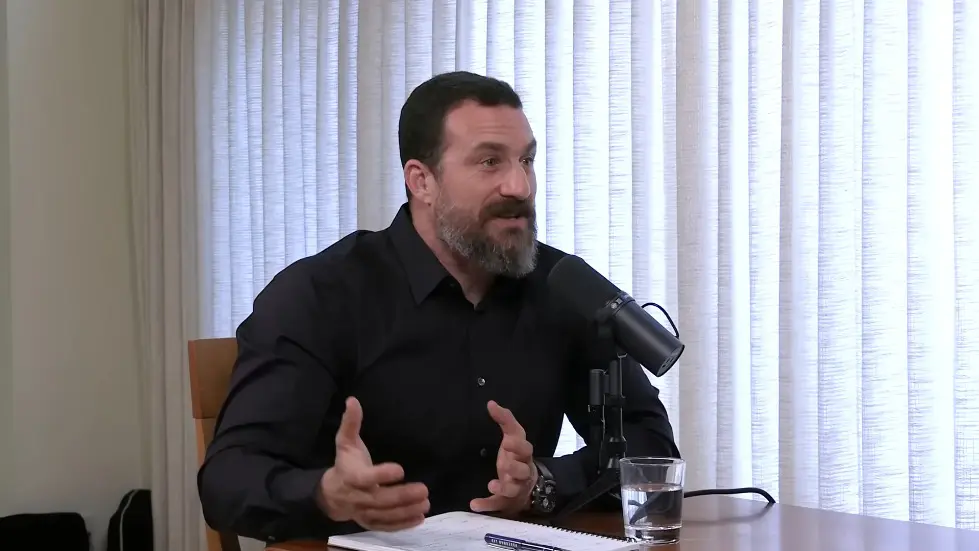 Dr. Sara Gottfried: How to Optimize Female Hormone Health for Vitality & Longevity | Huberman Lab 052