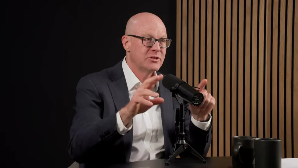 Dr. Sean Mackey: Tools to Reduce & Manage Pain 037