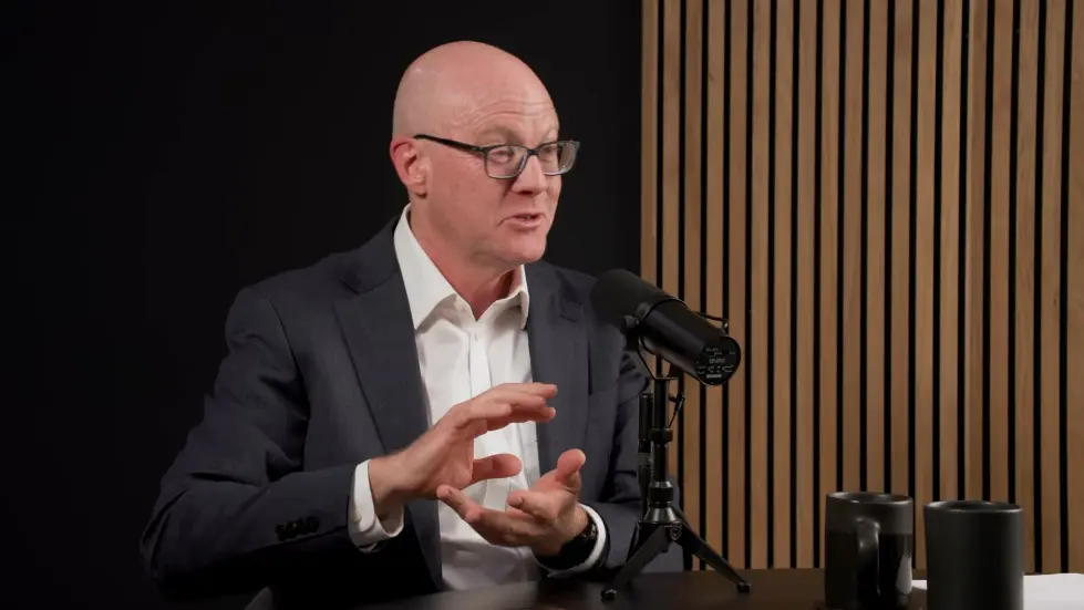 Dr. Sean Mackey: Tools to Reduce & Manage Pain 042