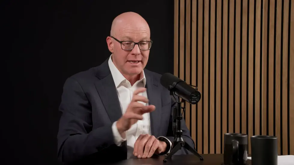 Dr. Sean Mackey: Tools to Reduce & Manage Pain 044