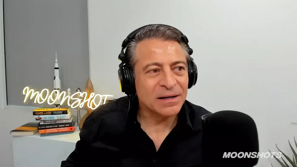 The Tech That Will Prevent and Reverse Chronic Disease w/ Naveen Jain & Guru Banavar | EP #71 010