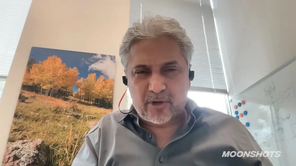 The Tech That Will Prevent and Reverse Chronic Disease w/ Naveen Jain & Guru Banavar | EP #71 043