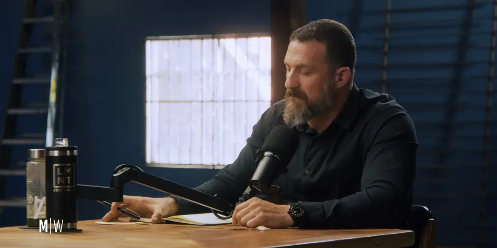 Practical Tools To Hack Your Brain For Success - Dr Andrew Huberman (4K) 042