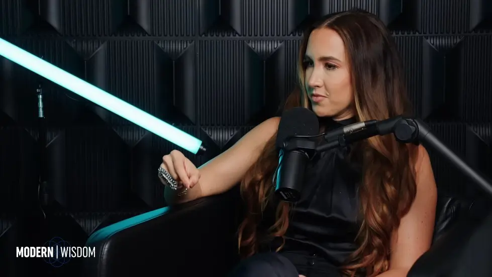 The Weird Mental Frameworks Of The Super Rich - Codie Sanchez | Modern Wisdom 695 001