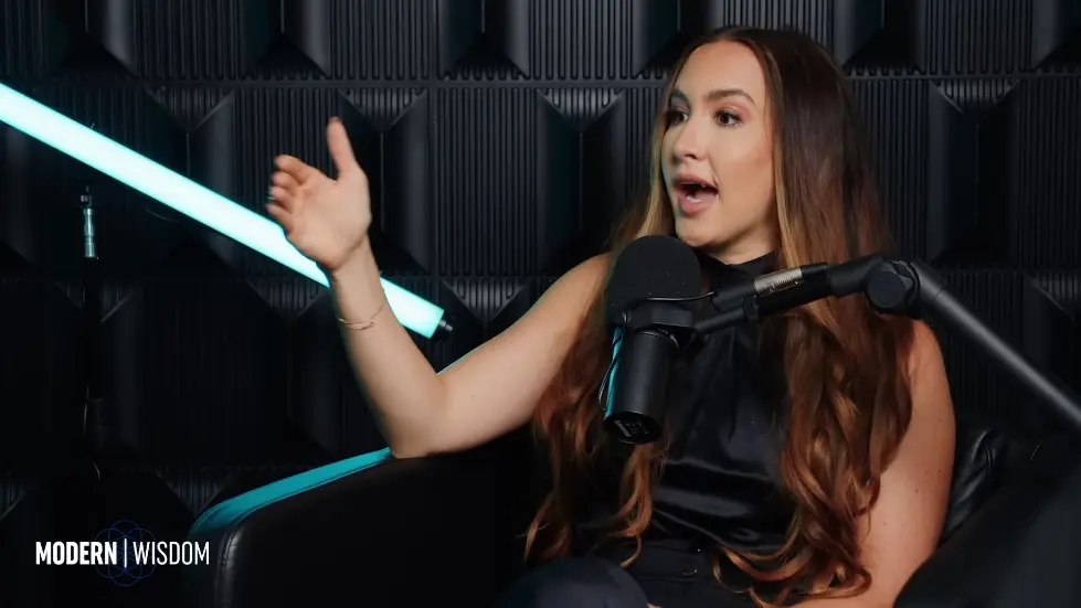 The Weird Mental Frameworks Of The Super Rich - Codie Sanchez | Modern Wisdom 695 008