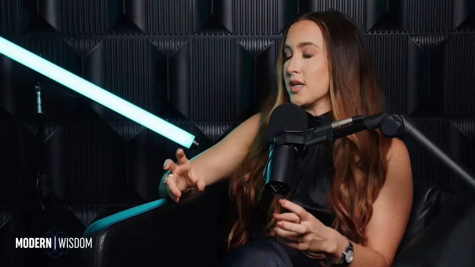 The Weird Mental Frameworks Of The Super Rich - Codie Sanchez | Modern Wisdom 695 012