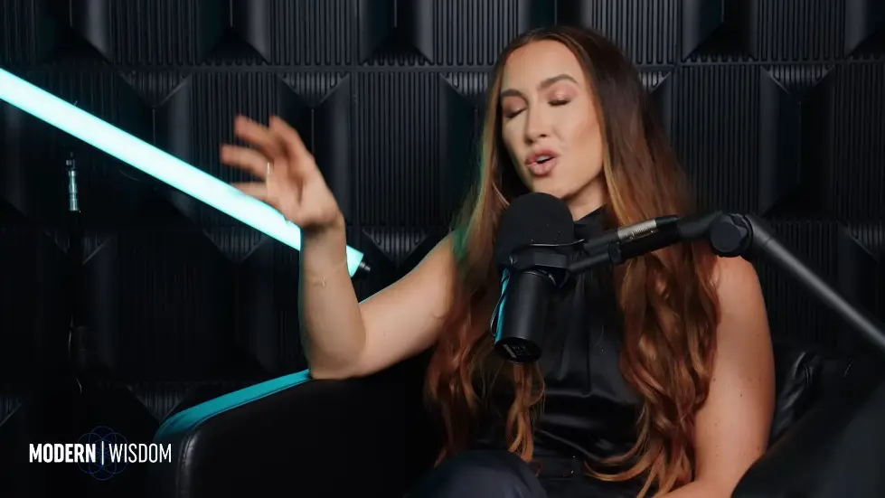 The Weird Mental Frameworks Of The Super Rich - Codie Sanchez | Modern Wisdom 695 014