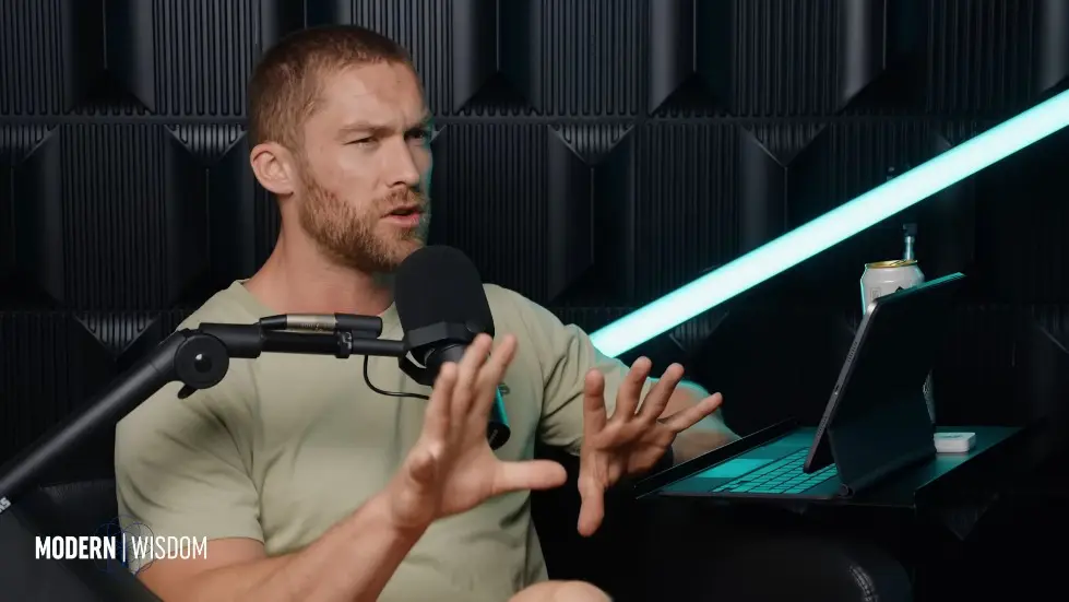 The Weird Mental Frameworks Of The Super Rich - Codie Sanchez | Modern Wisdom 695 021