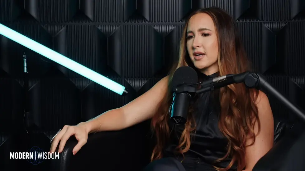 The Weird Mental Frameworks Of The Super Rich - Codie Sanchez | Modern Wisdom 695 024