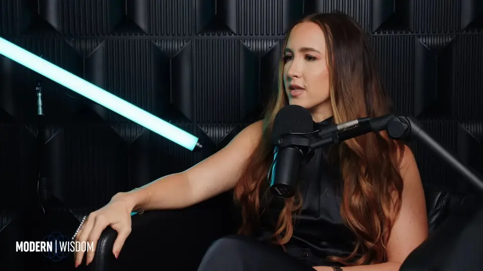 The Weird Mental Frameworks Of The Super Rich - Codie Sanchez | Modern Wisdom 695 029