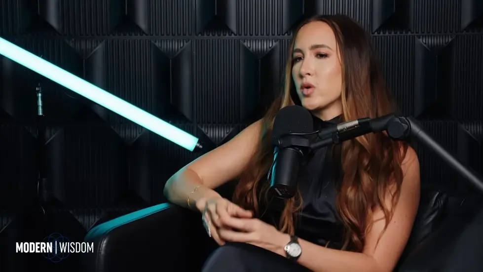 The Weird Mental Frameworks Of The Super Rich - Codie Sanchez | Modern Wisdom 695 035