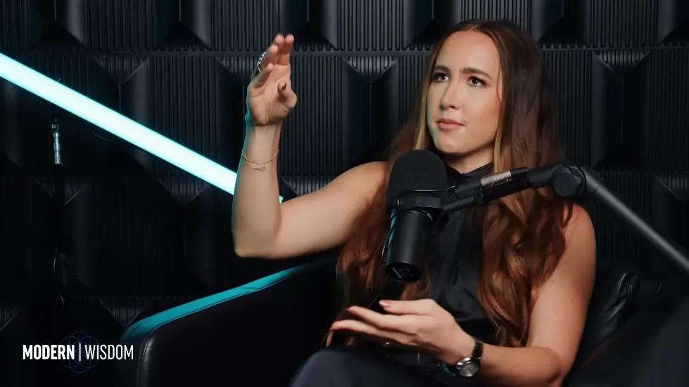 The Weird Mental Frameworks Of The Super Rich - Codie Sanchez | Modern Wisdom 695 040