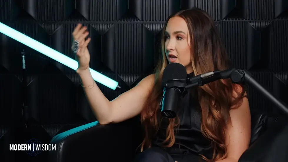 The Weird Mental Frameworks Of The Super Rich - Codie Sanchez | Modern Wisdom 695 051