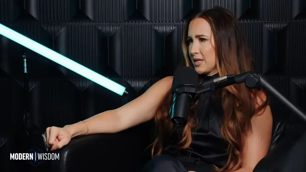 The Weird Mental Frameworks Of The Super Rich - Codie Sanchez | Modern Wisdom 695 053