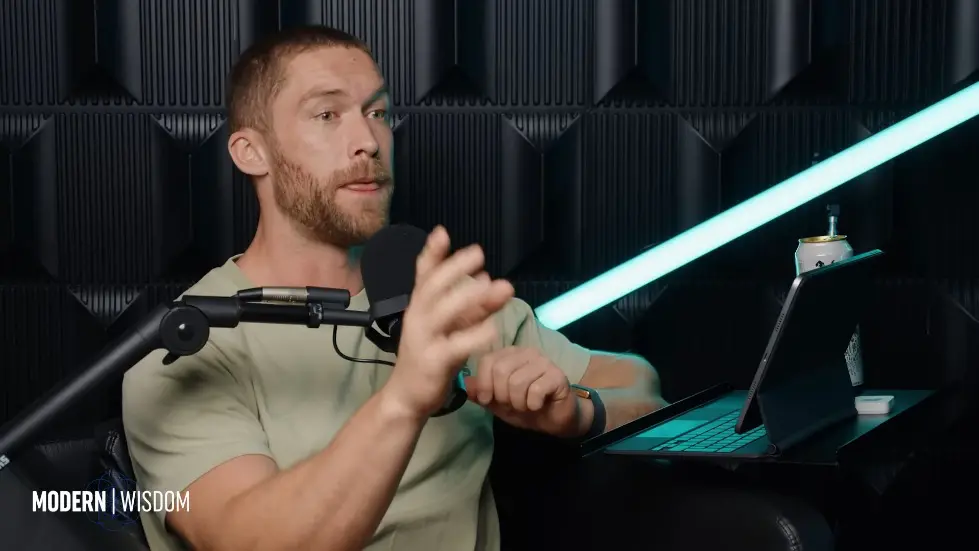 The Weird Mental Frameworks Of The Super Rich - Codie Sanchez | Modern Wisdom 695 059