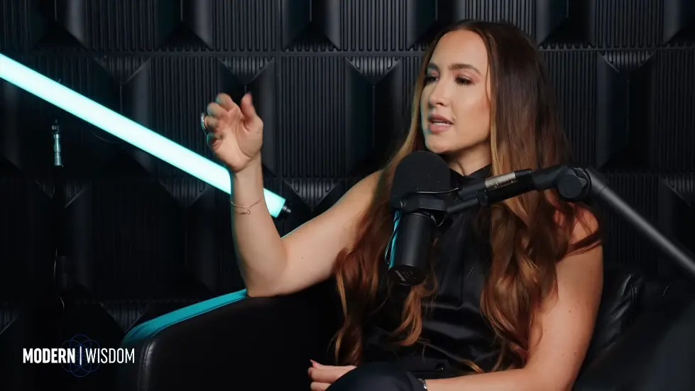 The Weird Mental Frameworks Of The Super Rich - Codie Sanchez | Modern Wisdom 695 060