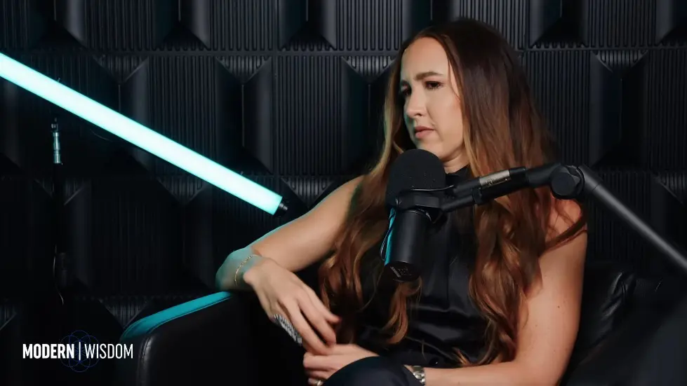 The Weird Mental Frameworks Of The Super Rich - Codie Sanchez | Modern Wisdom 695 061