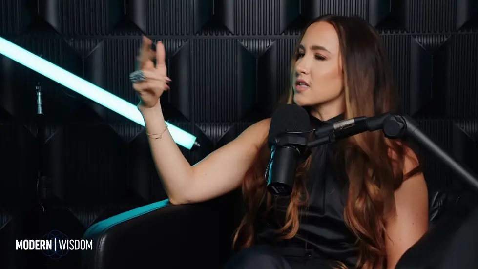 The Weird Mental Frameworks Of The Super Rich - Codie Sanchez | Modern Wisdom 695 065