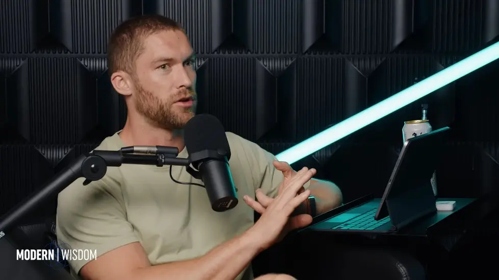 The Weird Mental Frameworks Of The Super Rich - Codie Sanchez | Modern Wisdom 695 076