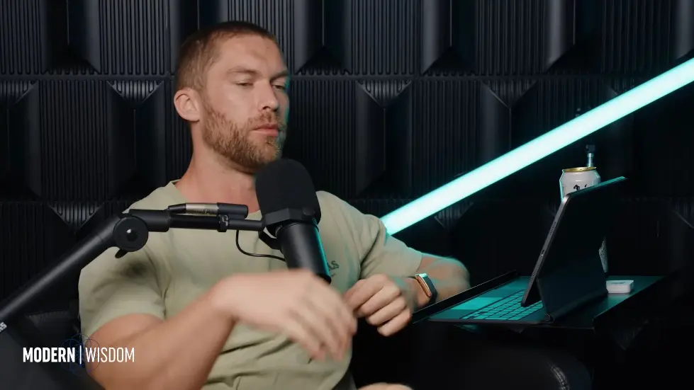 The Weird Mental Frameworks Of The Super Rich - Codie Sanchez | Modern Wisdom 695 079